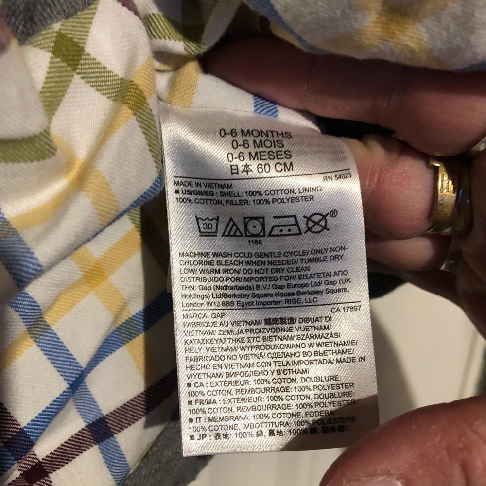 🩶Baby Gap 0-6 months Winter puffy vest Hooded toggle button up Grey boys so soft - Picture 8 of 9